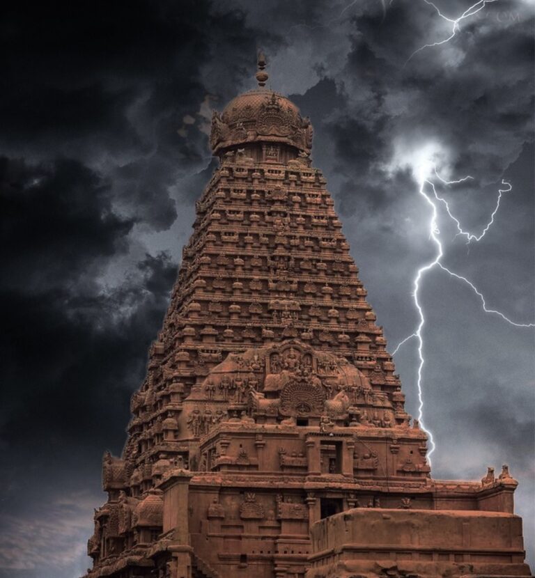 Brihadeeswara Temple: Survived 6 Earthquakes Without Cement or Foundation