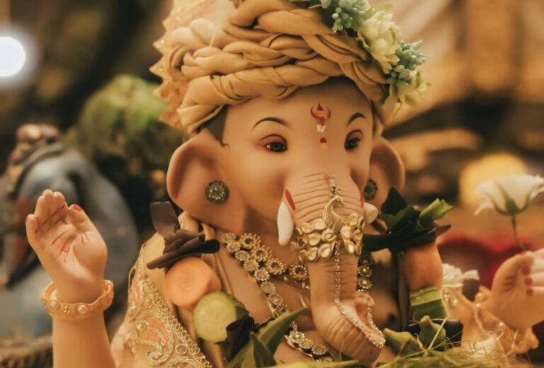 Parvati’s 12-Year Tapasya That Brought Ganesha to Earth: The Sacred Cave of Lenyadri🕉️