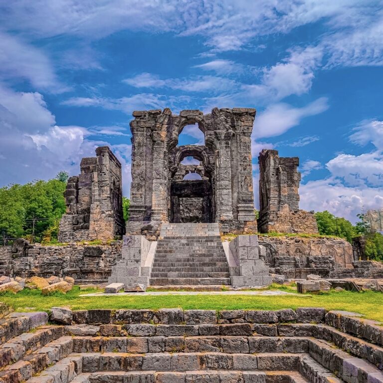Martand Sun Temple: The Timeless Glory of Kashmir’s Lost Sun Empire 🌞🛕