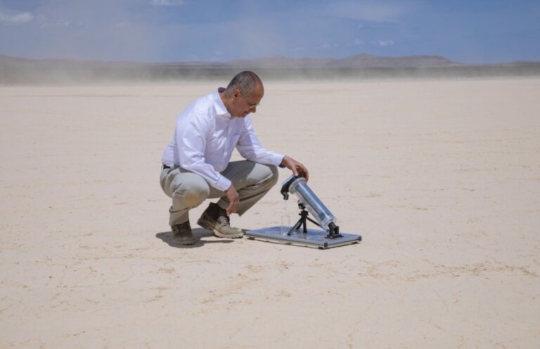 💧 A Machine That Pulls Drinking Water From Thin Air